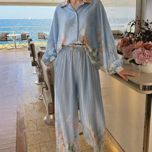 Ensemble bleu à imprimé floral